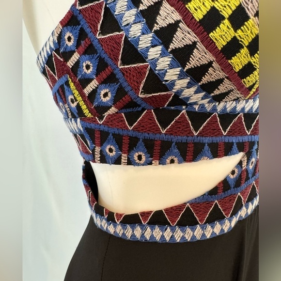 BCBG MaxAzria Boho Sleeveless Embroidered Cut Out Handkerchief Dress 0 - Picture 9 of 13